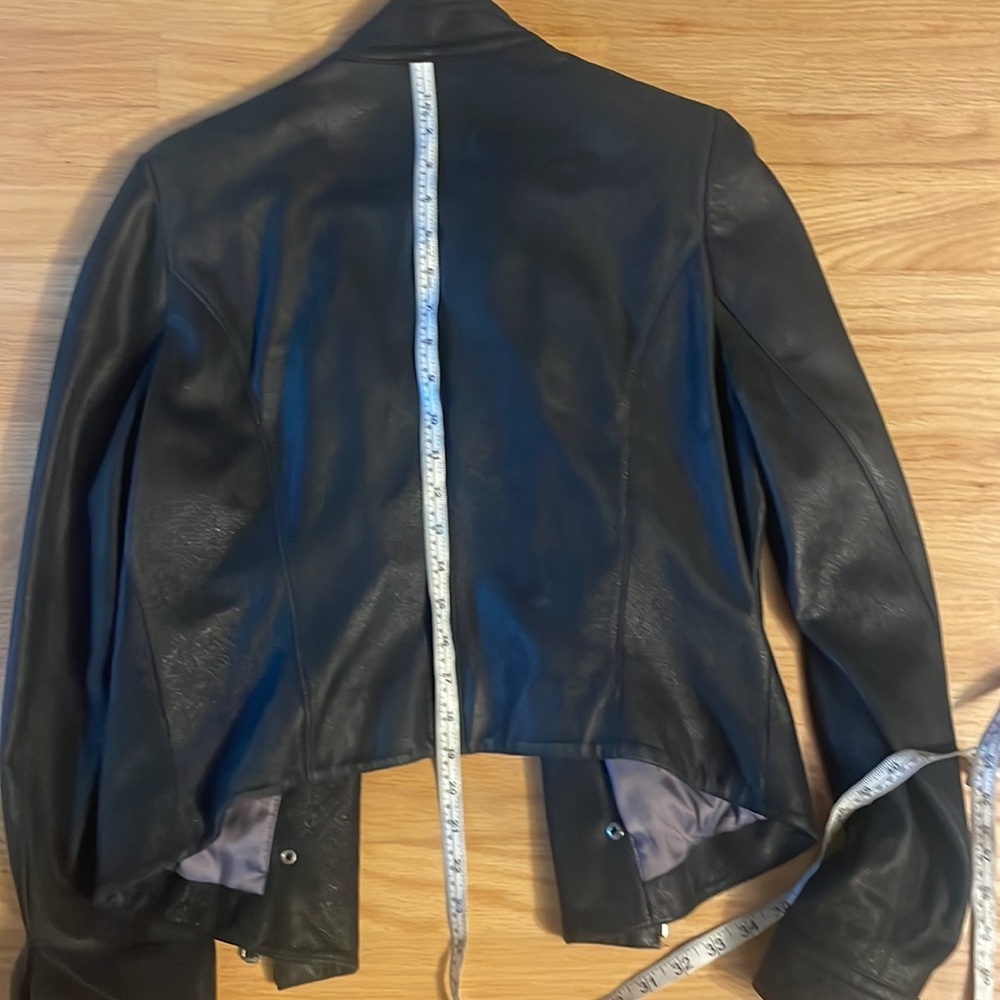 Women’s Genuine Leather Andrew Marc Jacket, pebbled black, size M - Picture 15 of 17